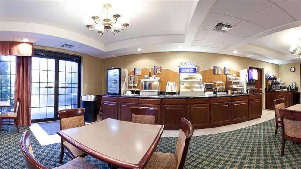 Holiday Inn Express Breaux Bridge By Ihg Henderson Exteriör bild